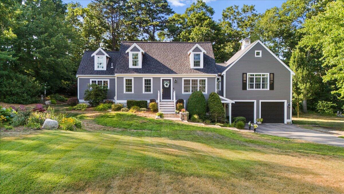 11 April Way Plymouth MA 02360