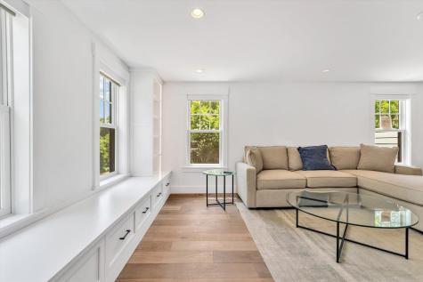 69 Pleasant Street Provincetown MA 02657