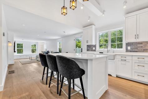 69 Pleasant Street Provincetown MA 02657