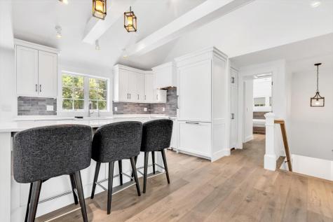 69 Pleasant Street Provincetown MA 02657