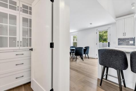 69 Pleasant Street Provincetown MA 02657