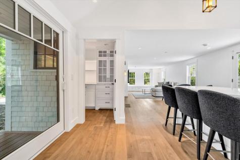 69 Pleasant Street Provincetown MA 02657