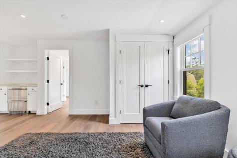 69 Pleasant Street Provincetown MA 02657