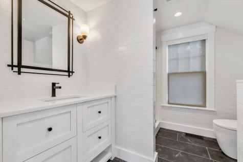 69 Pleasant Street Provincetown MA 02657