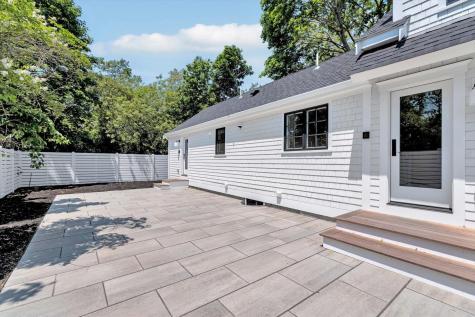 69 Pleasant Street Provincetown MA 02657