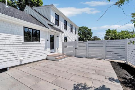 69 Pleasant Street Provincetown MA 02657