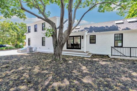 69 Pleasant Street Provincetown MA 02657