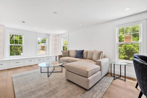 69 Pleasant Street Provincetown MA 02657