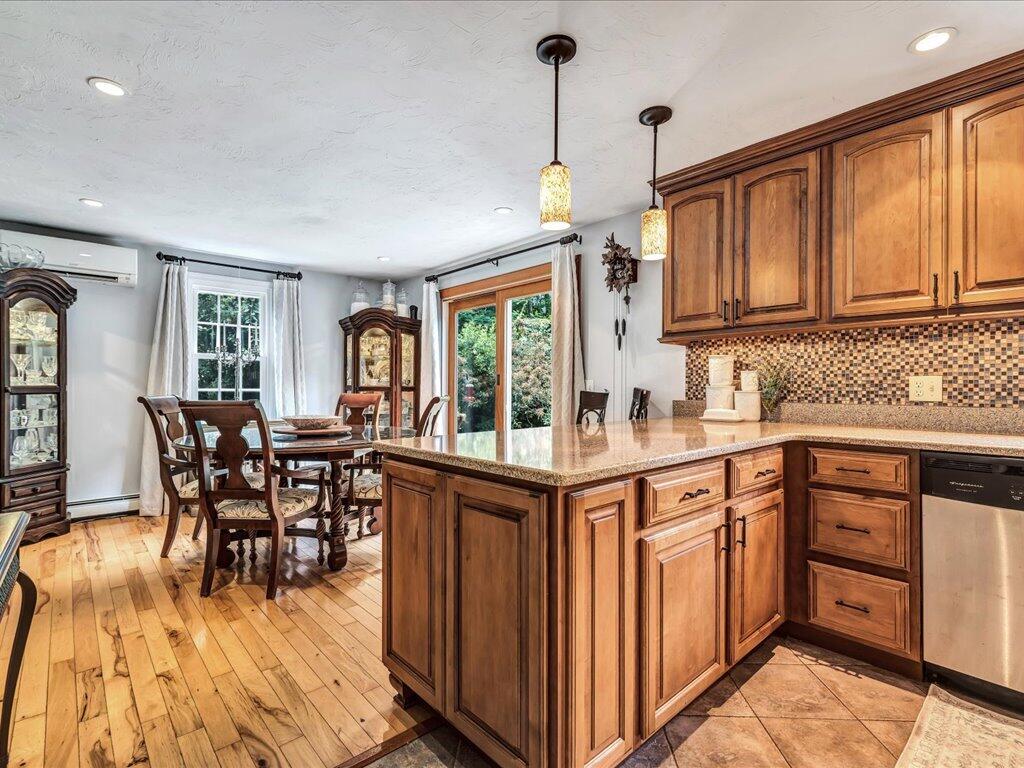 11 Westwind Circle Sandwich MA 02563