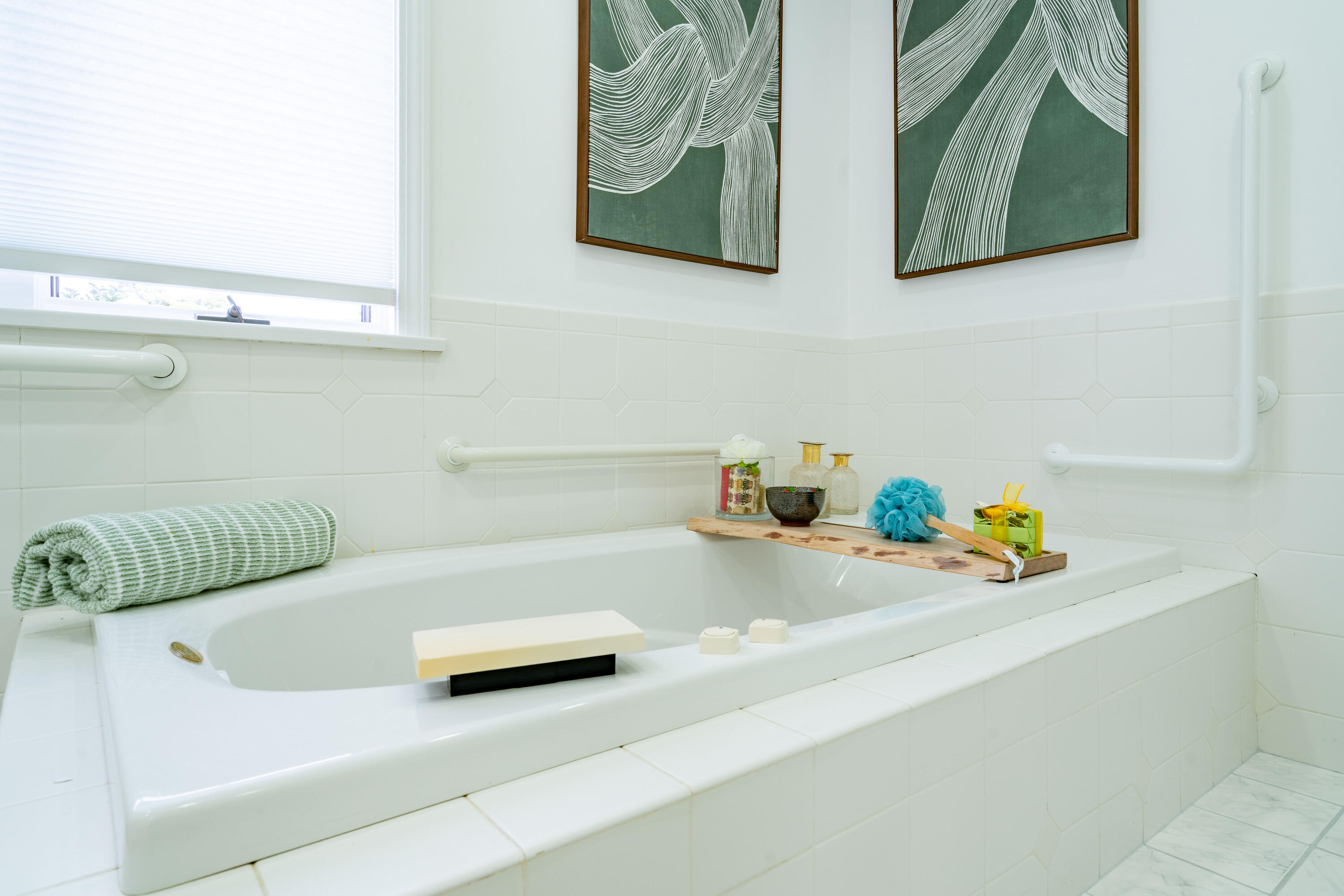 18 Wendy Way West Dennis MA 02670