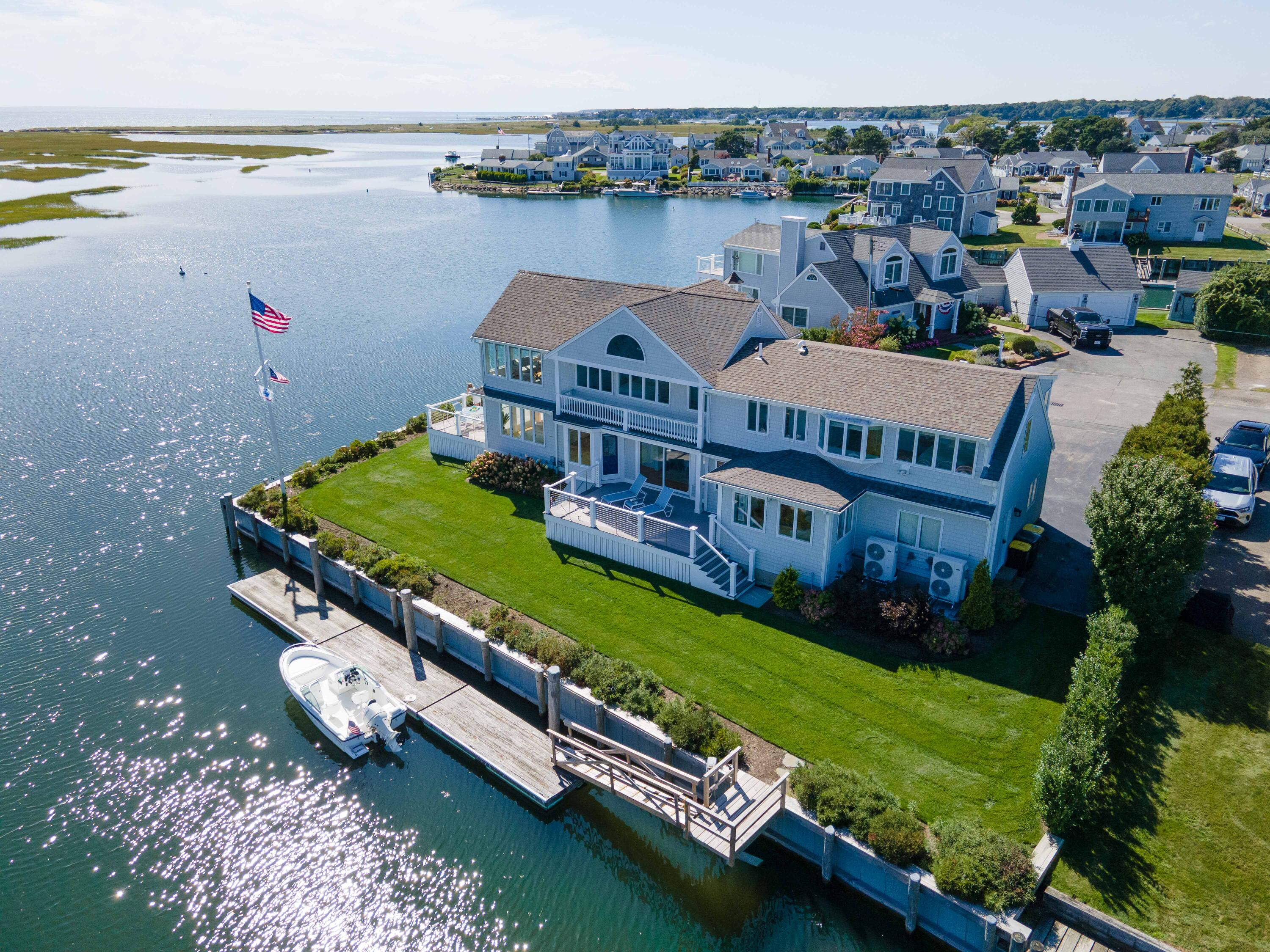 18 Wendy Way West Dennis MA 02670
