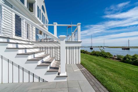 18 Wendy Way West Dennis MA 02670