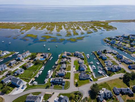 18 Wendy Way West Dennis MA 02670