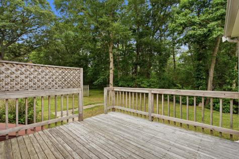 40 Cape Cod Lane MA 02630