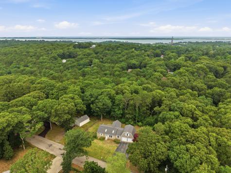 40 Cape Cod Lane MA 02630