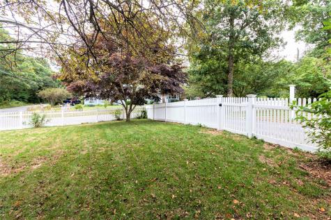 3 Mohawk Road Mashpee MA 02649