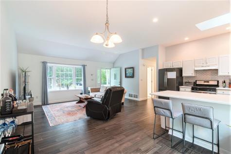 3 Mohawk Road Mashpee MA 02649