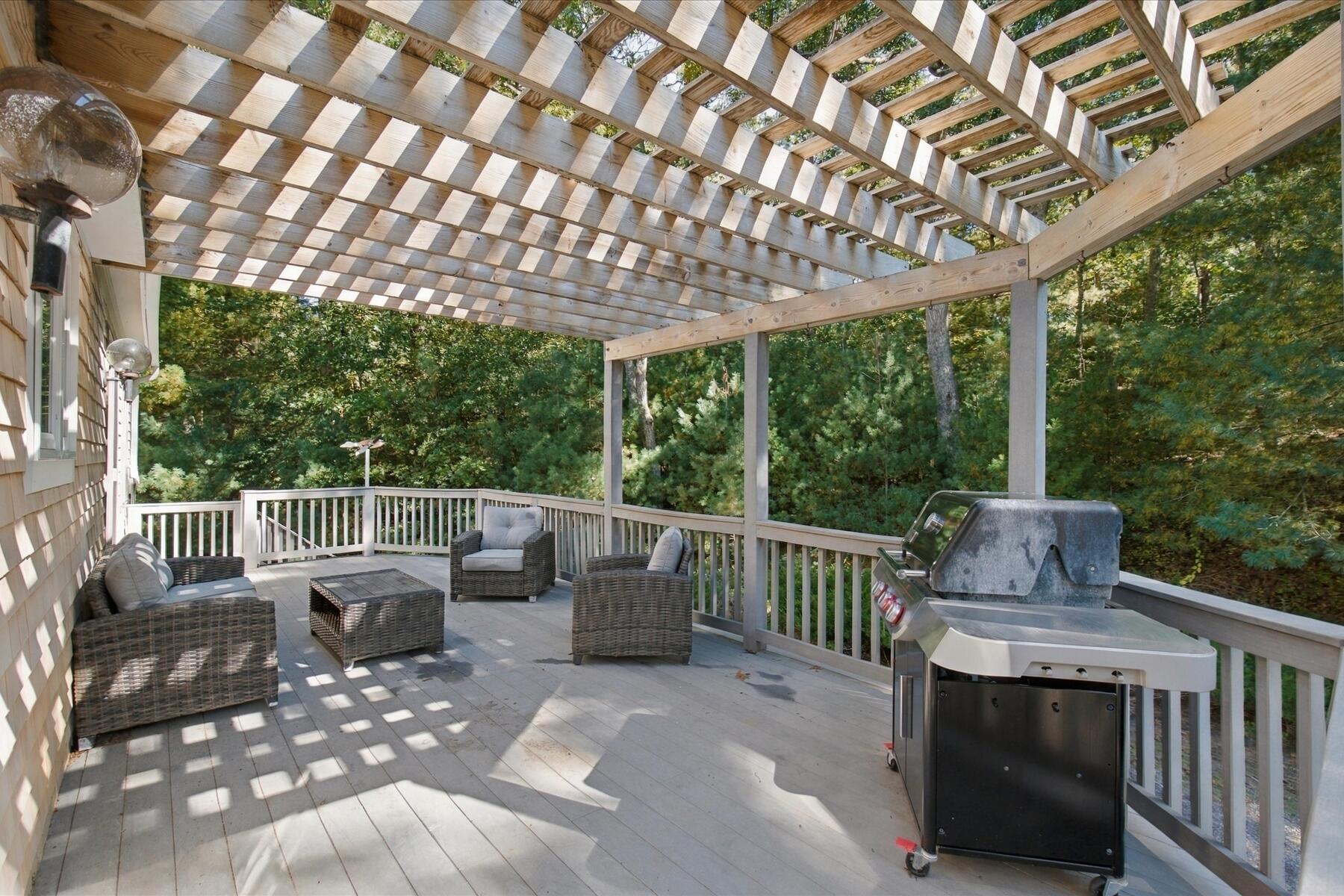 15 Sheep Pasture Way Sandwich MA 02563