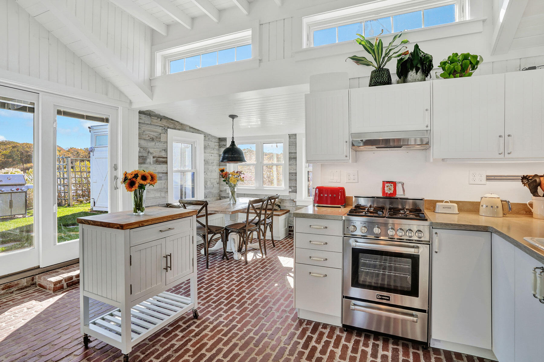 312 E Chop Drive Vineyard Haven MA 02568