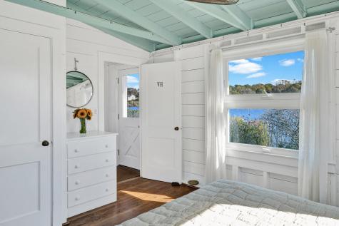 312 E Chop Drive Vineyard Haven MA 02568