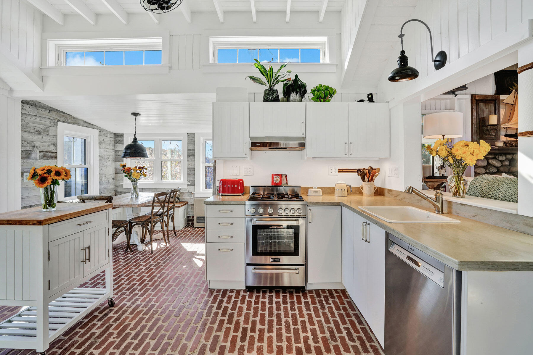 312 E Chop Drive Vineyard Haven MA 02568