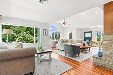 16 Manters Point Plymouth MA 02360