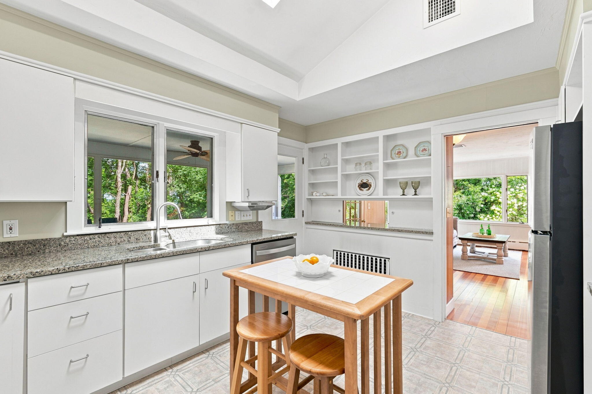 16 Manters Point Plymouth MA 02360