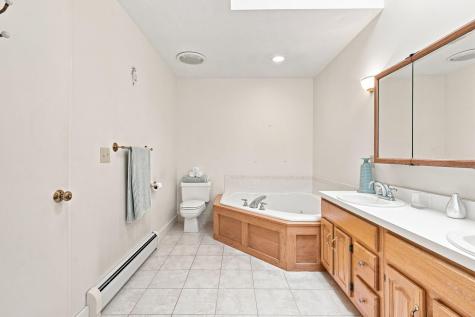16 Manters Point Plymouth MA 02360