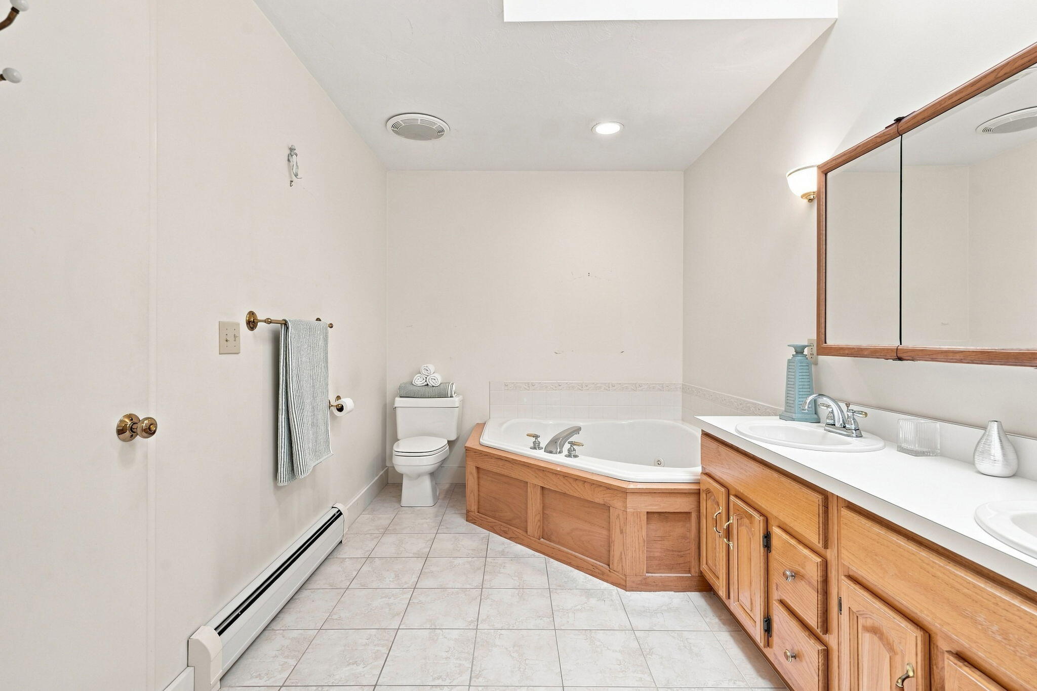 16 Manters Point Plymouth MA 02360
