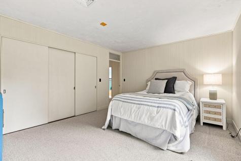 16 Manters Point Plymouth MA 02360