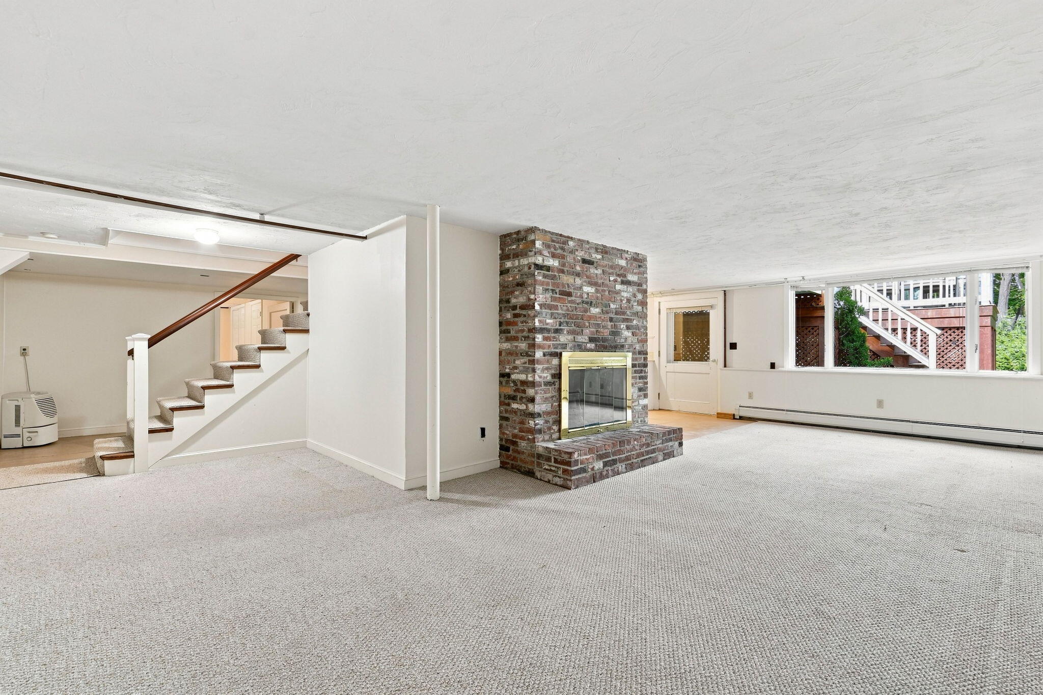 16 Manters Point Plymouth MA 02360