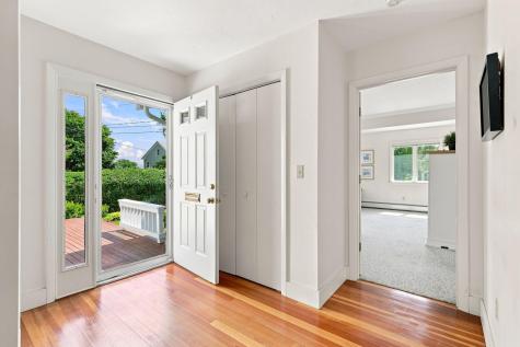 16 Manters Point Plymouth MA 02360
