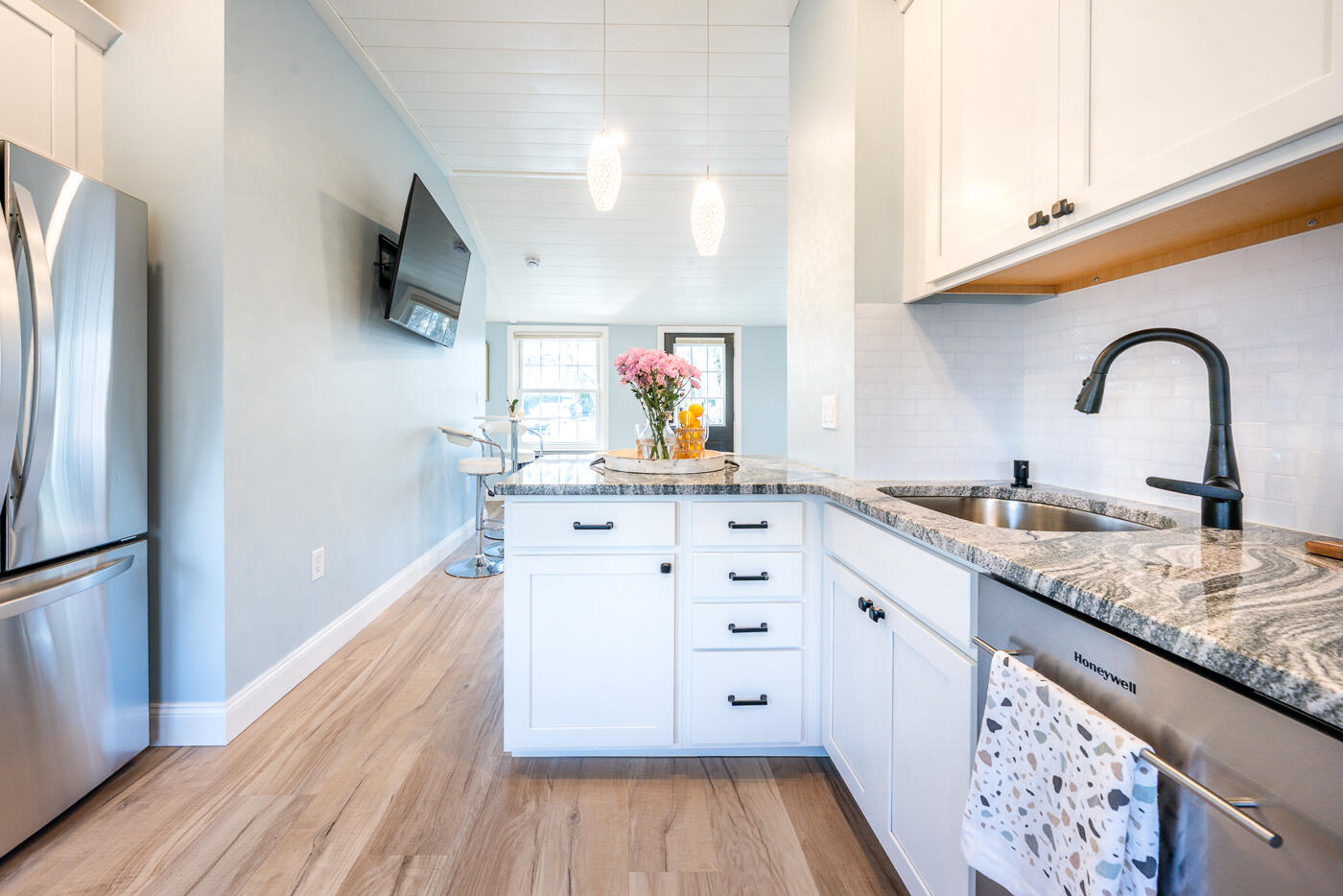 8 Bungalow Lane Buzzards Bay MA 02532