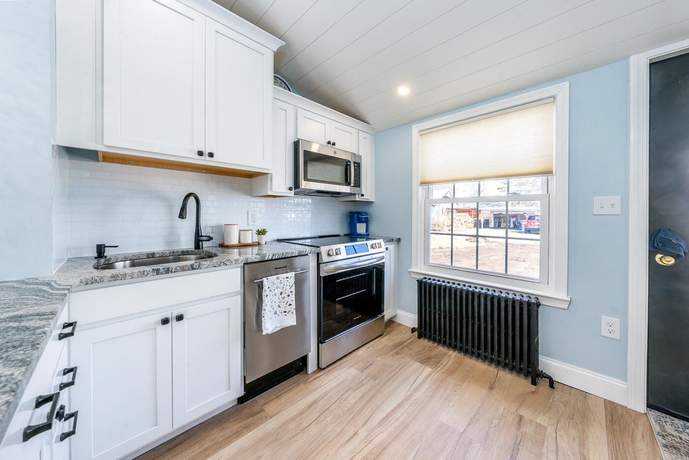 8 Bungalow Lane Buzzards Bay MA 02532