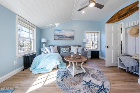 8 Bungalow Lane Buzzards Bay MA 02532