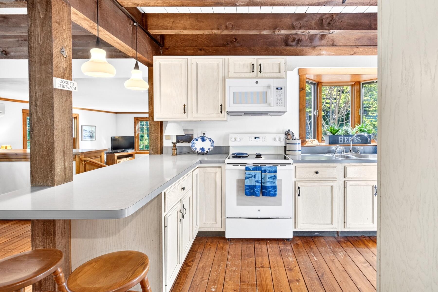 110 Waquoit Road Cotuit MA 02635