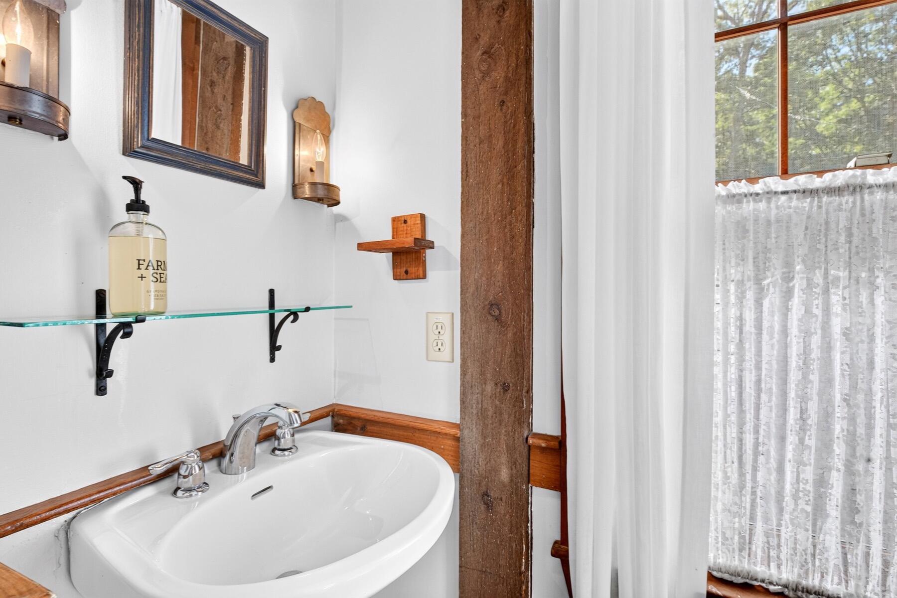 110 Waquoit Road Cotuit MA 02635