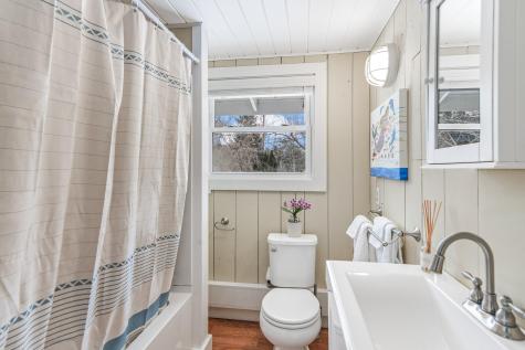 3 Kims Way Oak Bluffs MA 02557