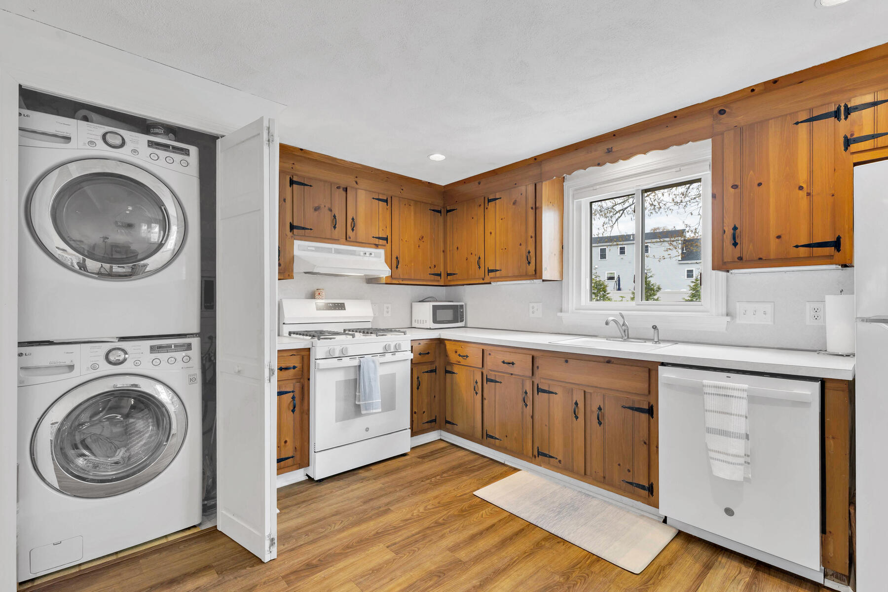 7 Oak Leaf Lane Dennis MA 02670