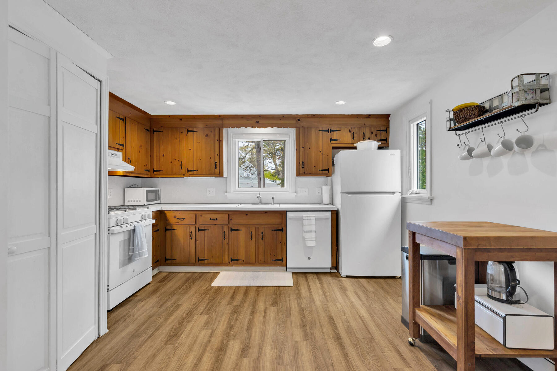 7 Oak Leaf Lane Dennis MA 02670