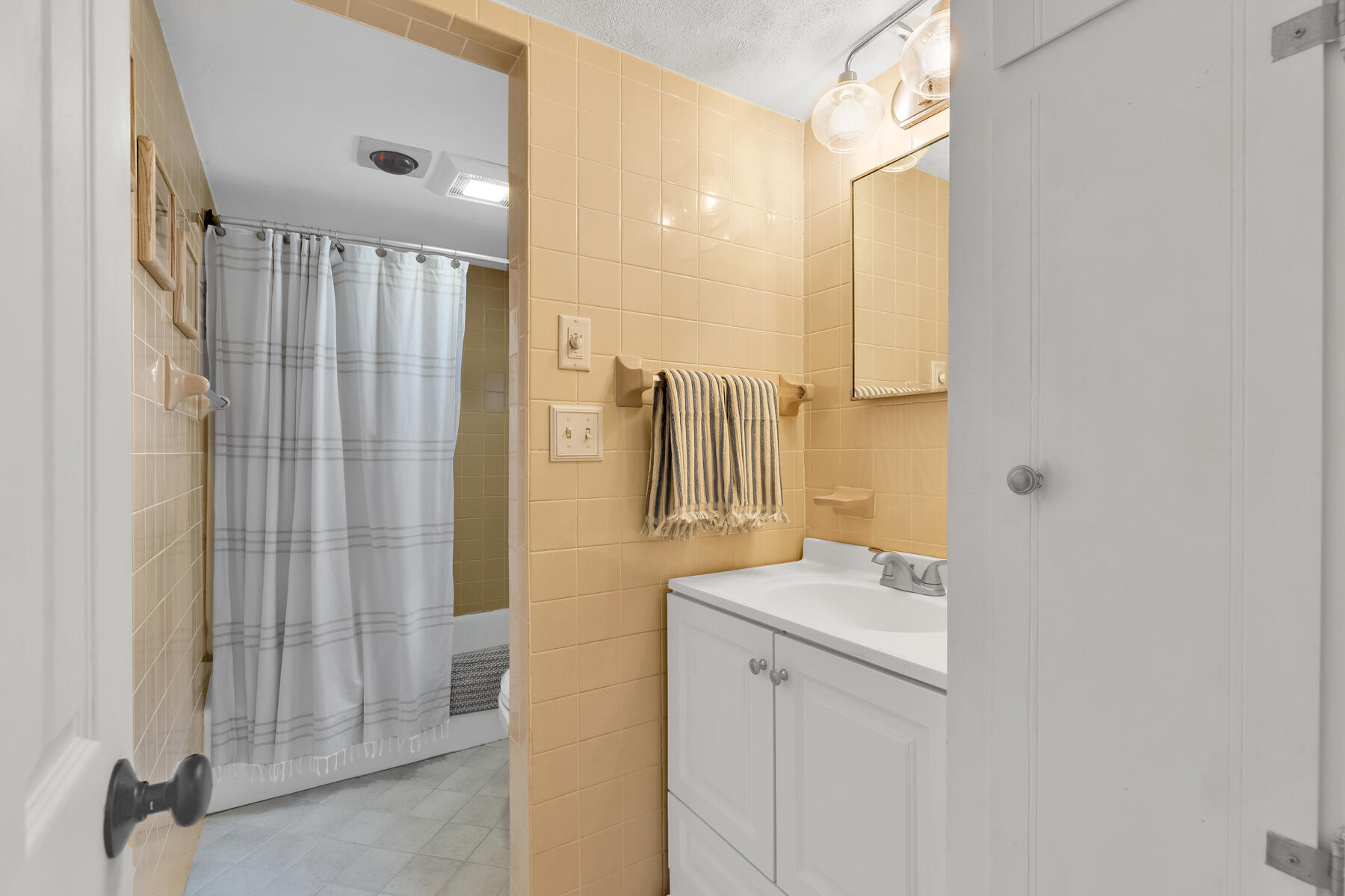 7 Oak Leaf Lane Dennis MA 02670
