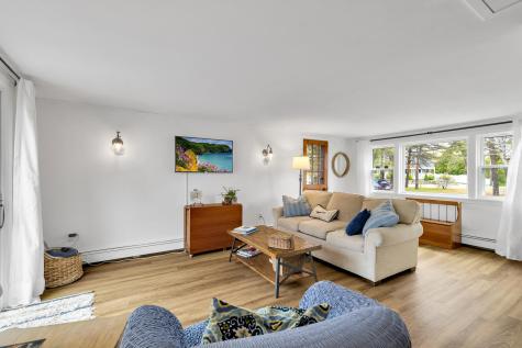 7 Oak Leaf Lane Dennis MA 02670