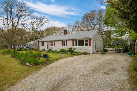 7 Oak Leaf Lane Dennis MA 02670