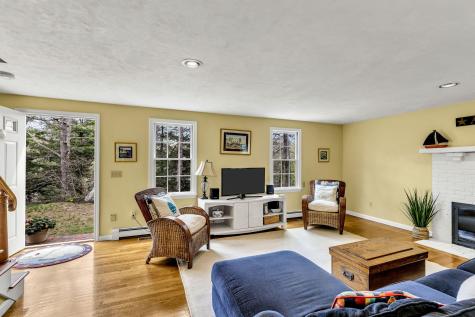 5 Quail Run Lane Sandwich MA 02537