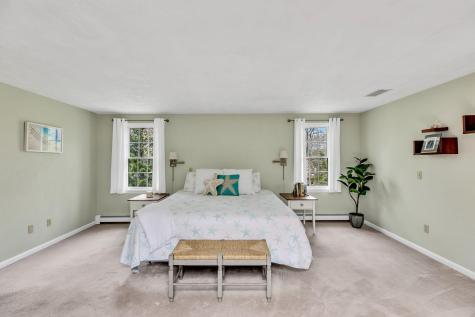 5 Quail Run Lane Sandwich MA 02537