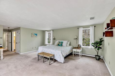 5 Quail Run Lane Sandwich MA 02537
