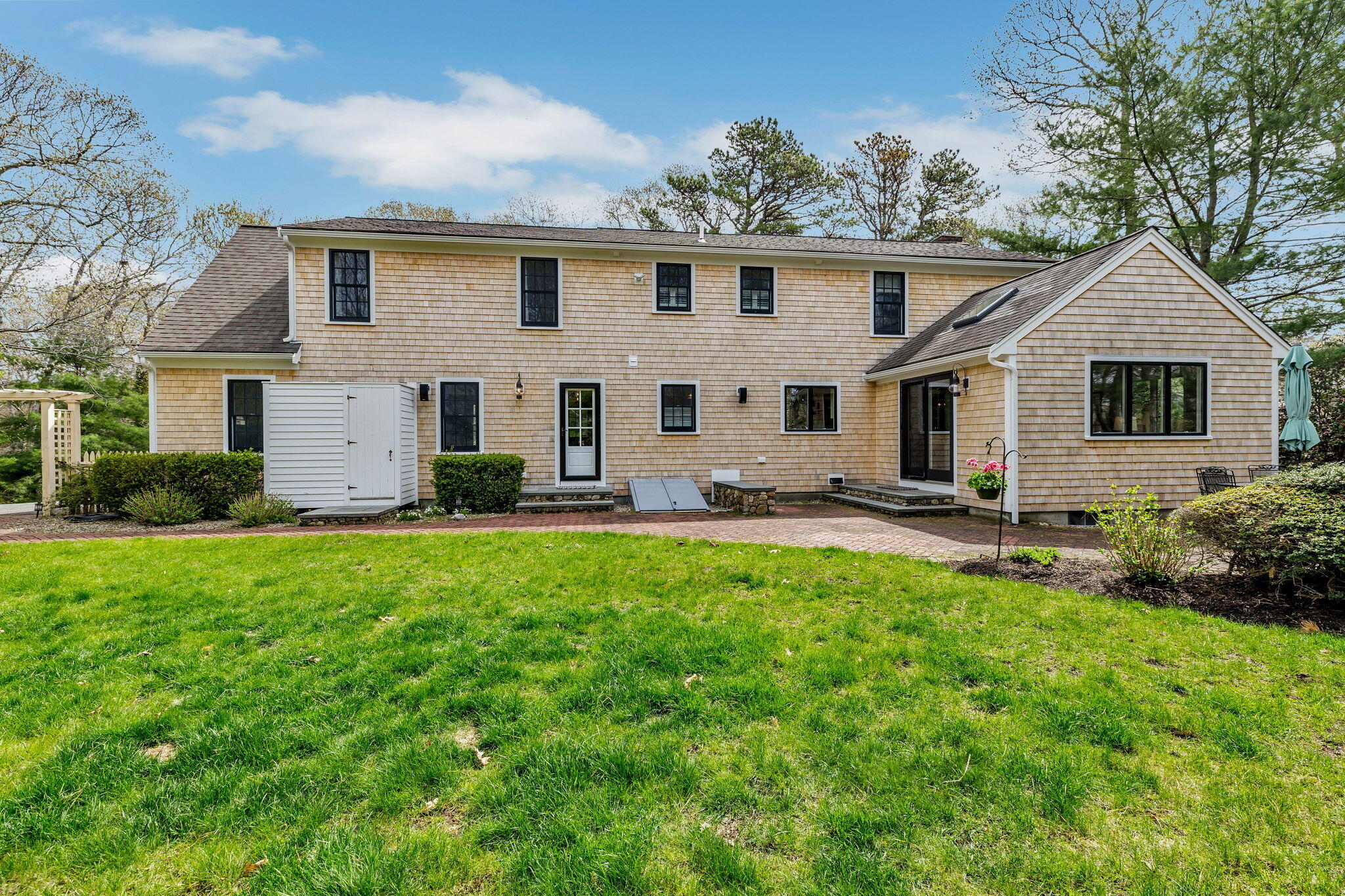 5 Quail Run Lane Sandwich MA 02537
