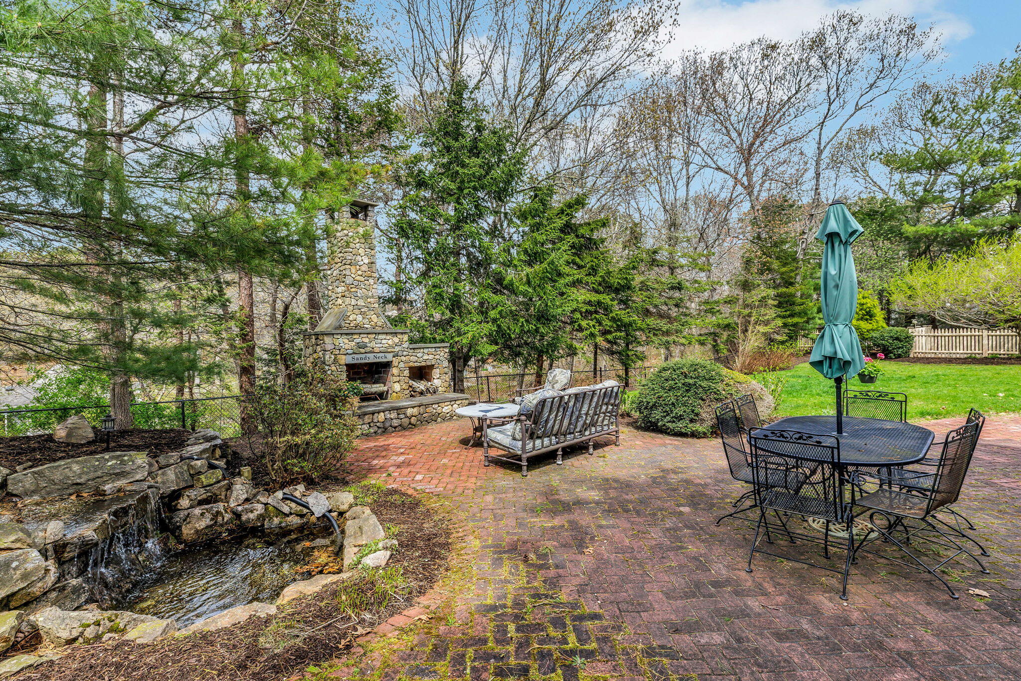 5 Quail Run Lane Sandwich MA 02537