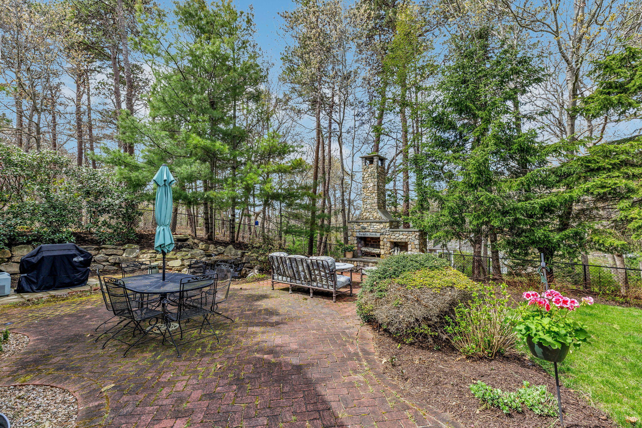 5 Quail Run Lane Sandwich MA 02537