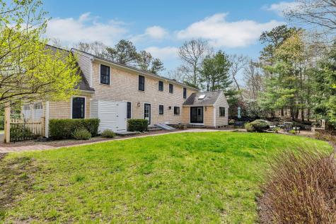 5 Quail Run Lane Sandwich MA 02537